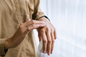 ワキガに効果的なクリームの成分とその殺菌効果とは？