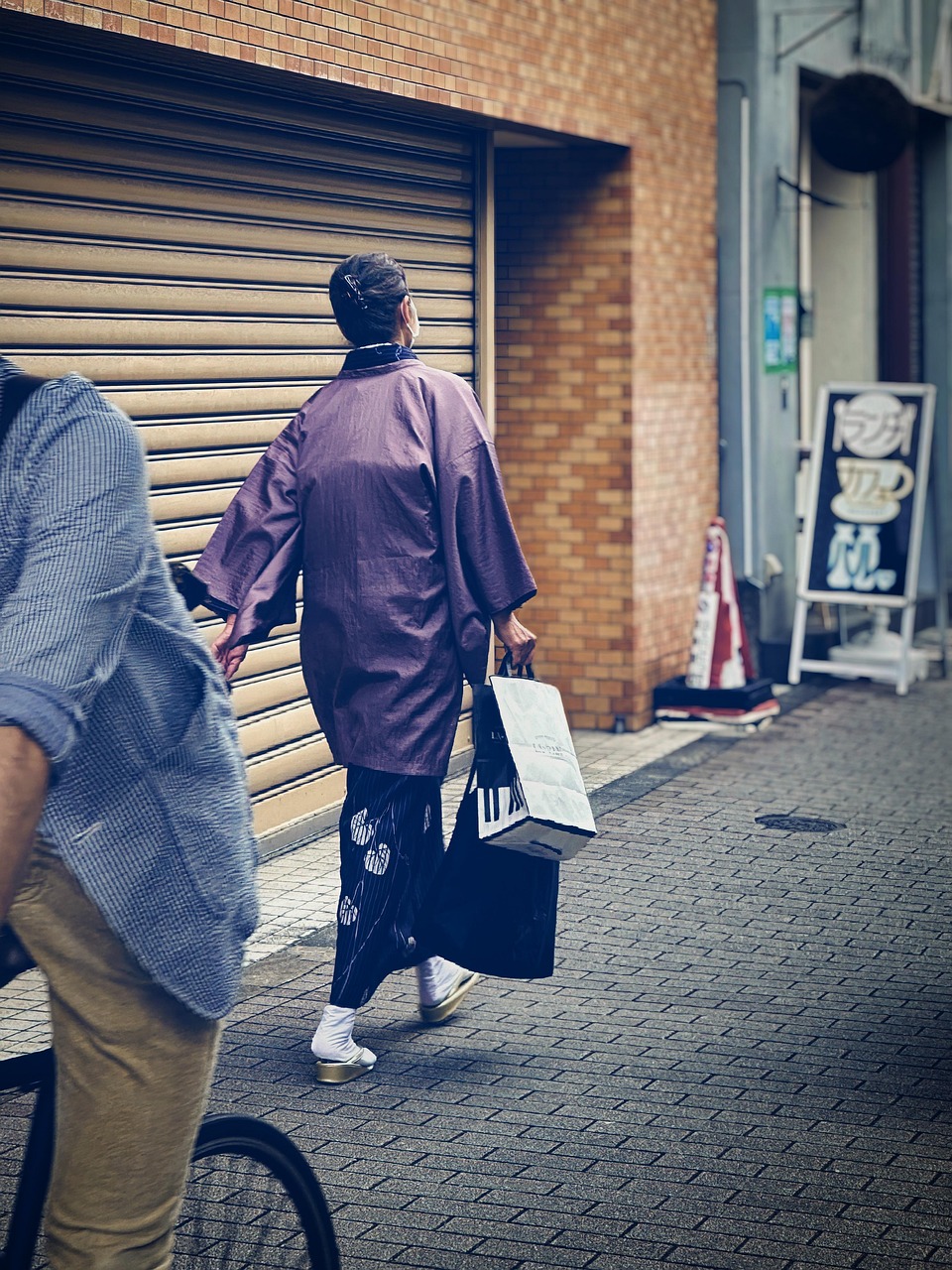 ワキガ対策におすすめのクリームはコンビニで受け取りできる？